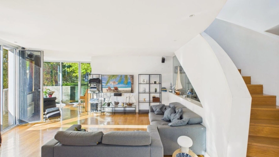 Photos 2 - Prestigious - House