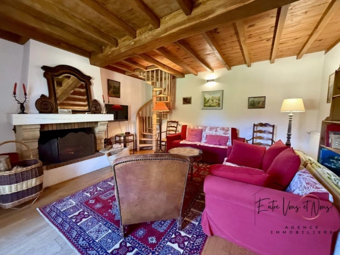 Photos 3 - Rural - « Panorama, pierre et silence : le luxe authentique. »