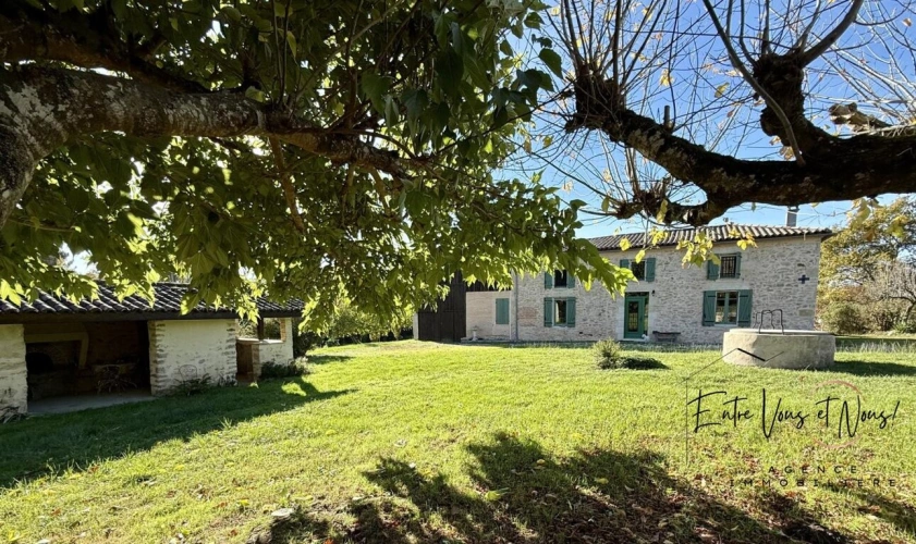 Photos 15 - Rural - « Panorama, pierre et silence : le luxe authentique. »