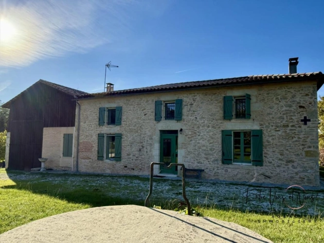 Photos 26 - Rural - « Panorama, pierre et silence : le luxe authentique. »