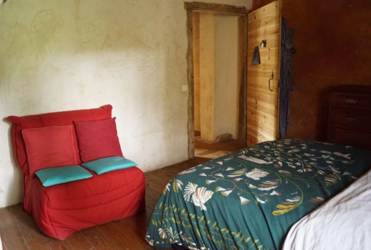 Photos 8 - Rural - House