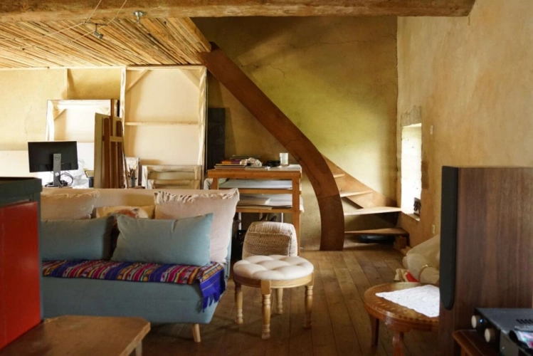 Photos 11 - Rural - House