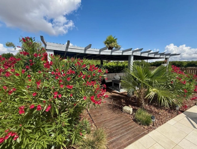 Photos 3 - Tourist - House