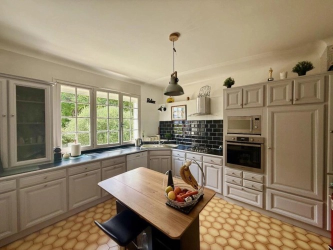 Photos 5 - Tourist - House