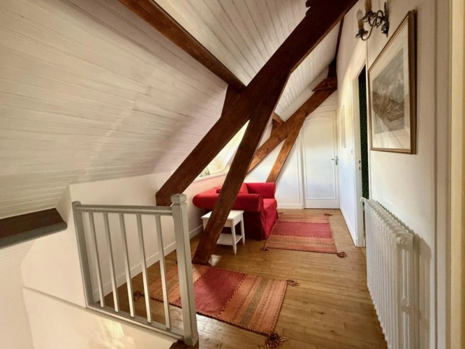 Photos 10 - Tourist - House