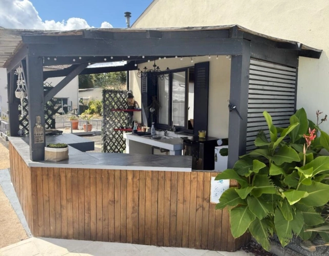 Photos 18 - Tourist - House