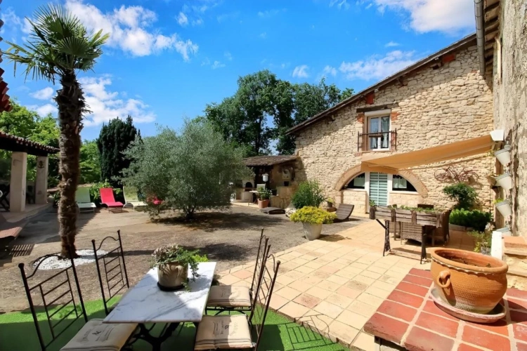 Photos 17 - Tourist - Property