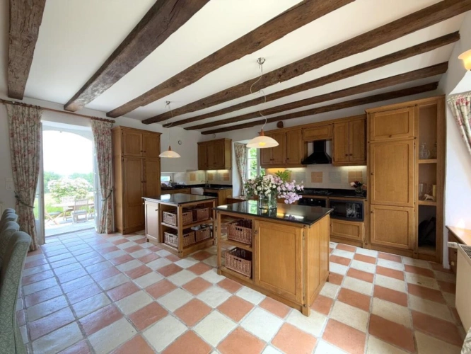 Photos 11 - Prestigious - House