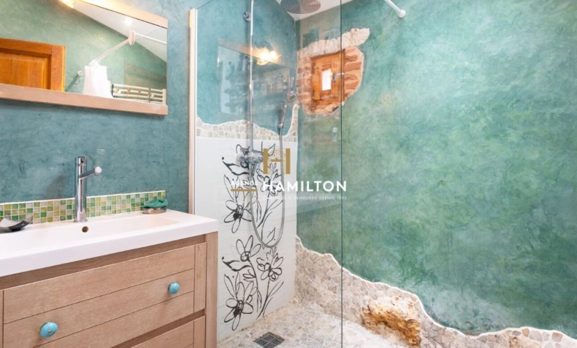 Photos 8 - Tourist - Estate