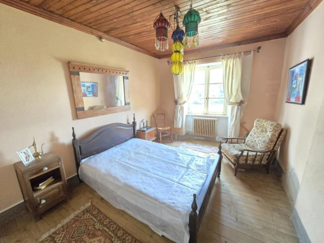 Photos 11 - Rural - Farm with outbuildings