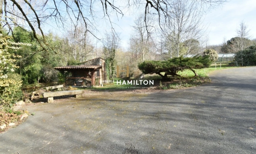 Photos 15 - Tourist - Estate