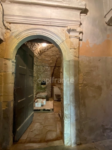 Photos 34 - Prestige - Dpt Gard (30), à vendre dans le Gard, propriété viticole en AOP Côtes du Rhône sur 25 hectares avec Château du XVème siècle