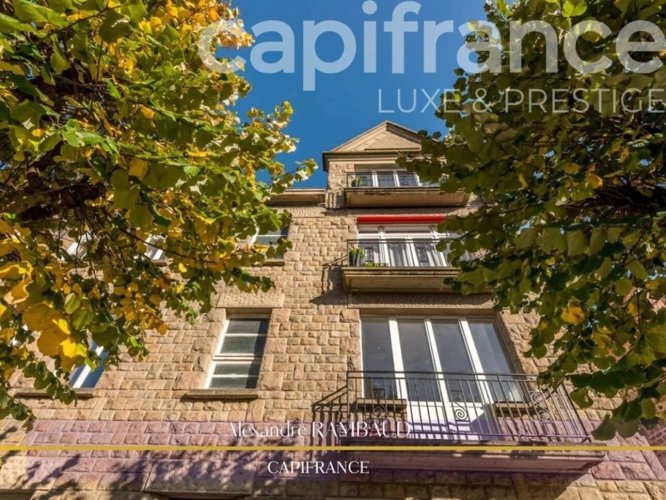 Photos 11 - Prestige - Propriété à vendre 17 pièces en plein centre de DOL DE BRETAGNE (35) - proche de Saint Malo