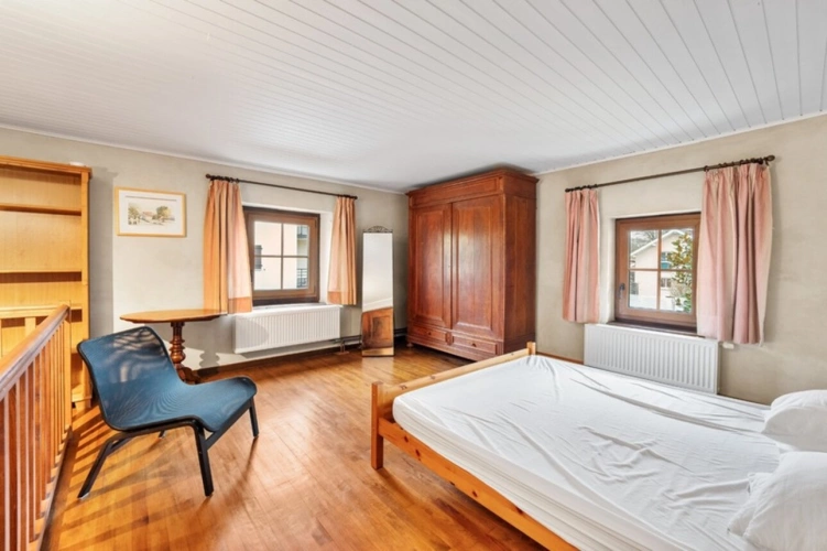 Photos 18 - Touristique - À VENDRE – Charmante ferme rénovée avec gîte indépendant et grange – Prévessin-Moëns