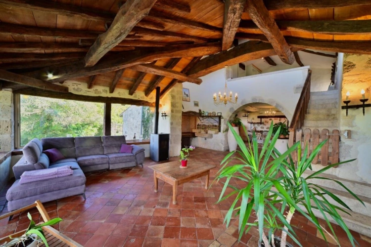 Photos 9 - Equestrian - Estate