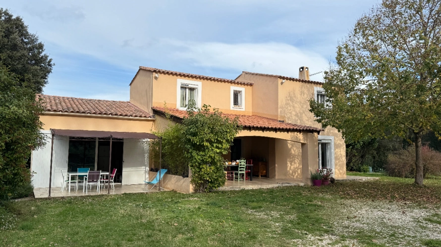 Photos 1 - Équestre - Coup de cœur assuré – Propriété équestre de charme à 30 minutes d’Aix-en-Provence