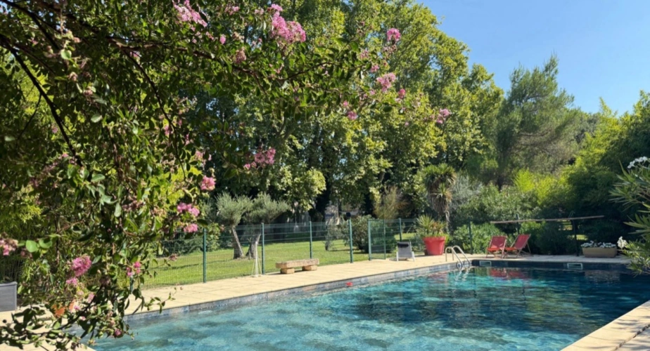 Photos 8 - Équestre - Belle bastide  provençale avec dépendances et boxes à chevaux