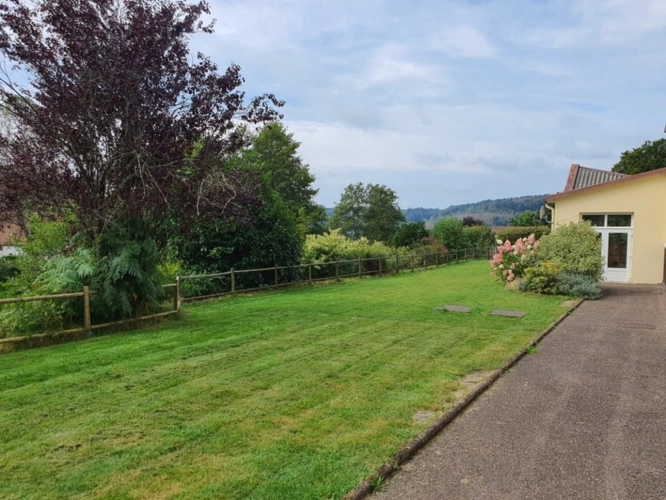 Photos 5 - Tourist - Vosges Department (88), for sale near REMIREMONT - SINGLE-STORY ESTATE ideal GROUP GITE with POND