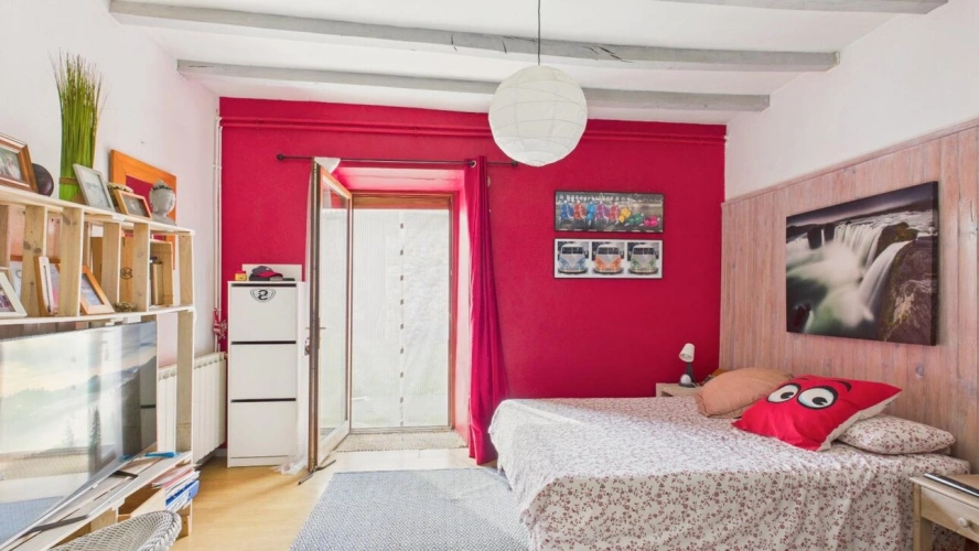 Photos 11 - Rural - House