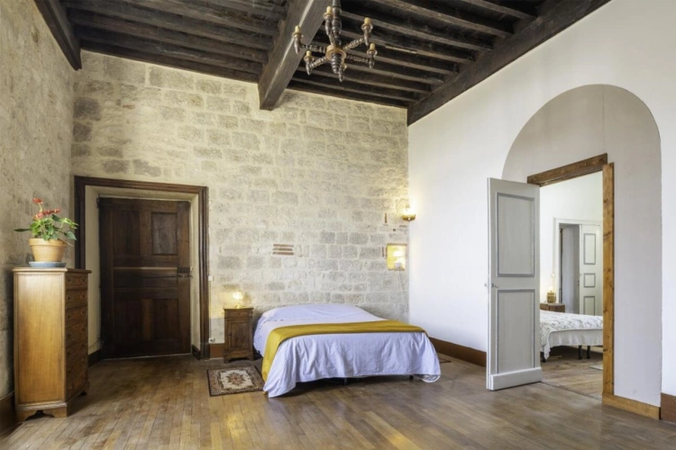 Photos 9 - Rural - Town and village dwelling