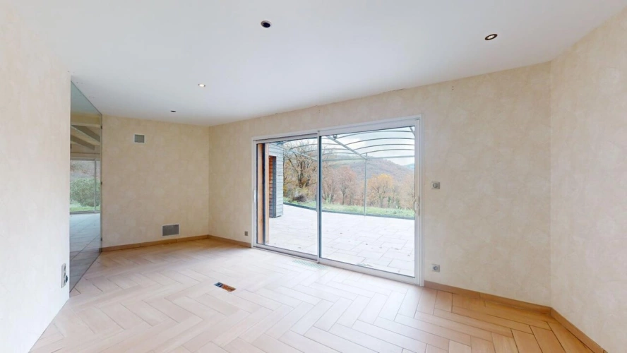 Photos 9 - Rural - Country house