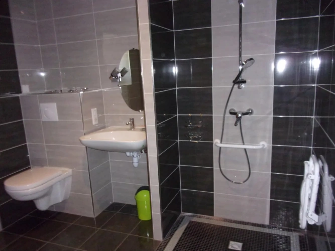 Photos 9 - Touristique - Vend ancien corps de ferme réhabilité en maison d'hôtes