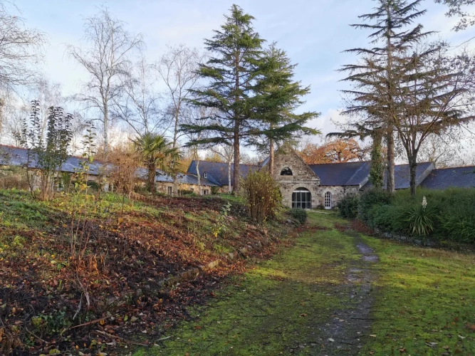 Photos 1 - Prestige - Ensemble en pierres de 850 m² environ proche mer