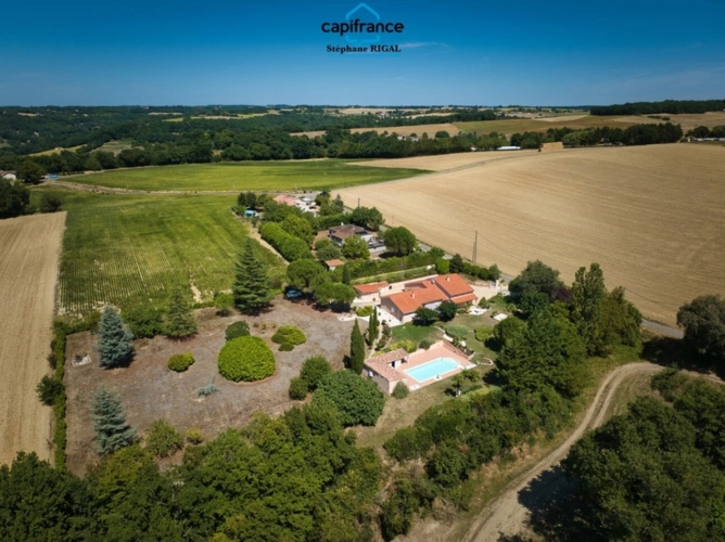 Photos 23 - Rural - Property for sale 6 rooms PONT DU CASSE (47) House of 170m2 on 7112m2 of enclosed land