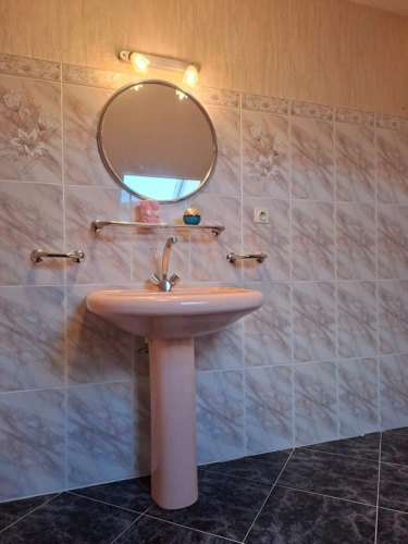 Photos 15 - Prestige - Propriété Habitation, maisonnette et grange, 3000m2 terrain clos, Hameau, proche Saint Pierre des Nids, La ferriere Bochard...A découvrir absolument !!