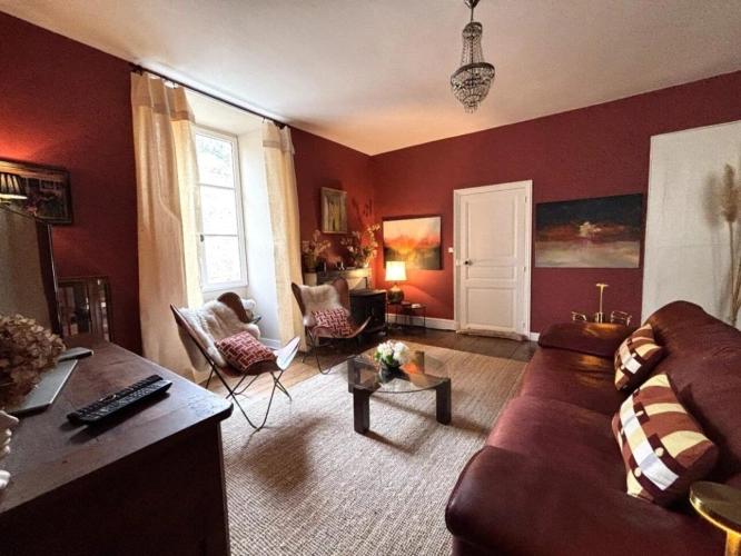 Photos 7 - Rural - House