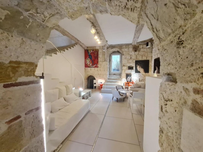 Photos 4 - Rural - House