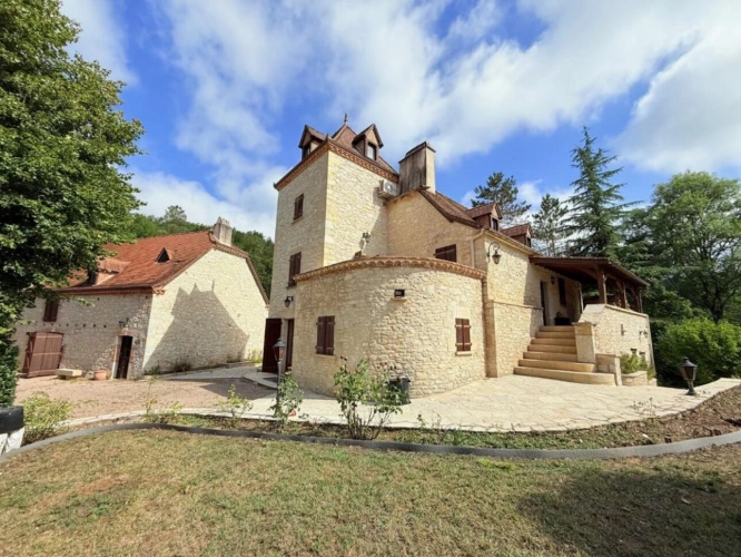 Photos 1 - Tourist - House