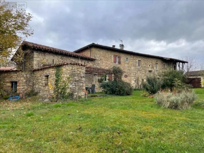 Photos 15 - Rural - Farmhouse