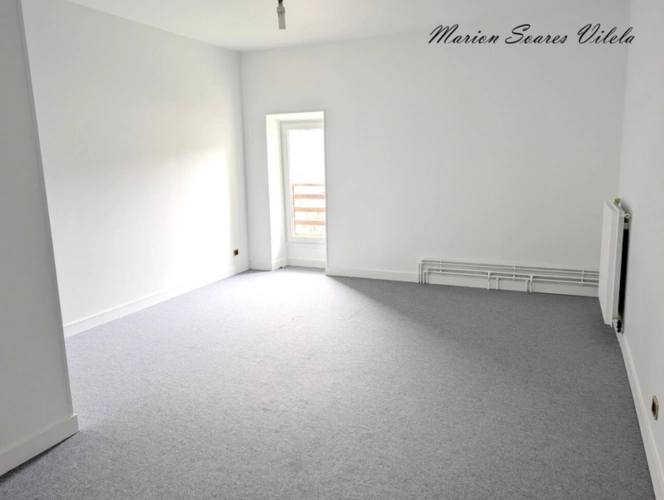 Photos 4 - Prestige - Ensemble immobilier composé de 2 maisons accolées sur beau terrain de  plus de 900 m² à Provins