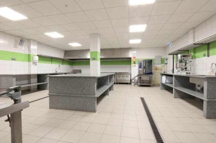 Photos 9 - Prestige - SALLE DE RECEPTION 220 personnes assises + 94 couchages au cœur du Vignoble Champenois