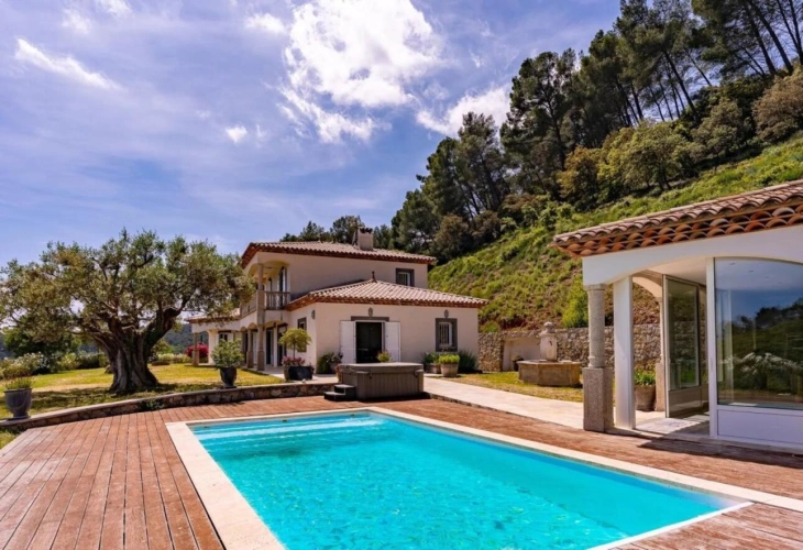 Photos 1 - Prestigious - House