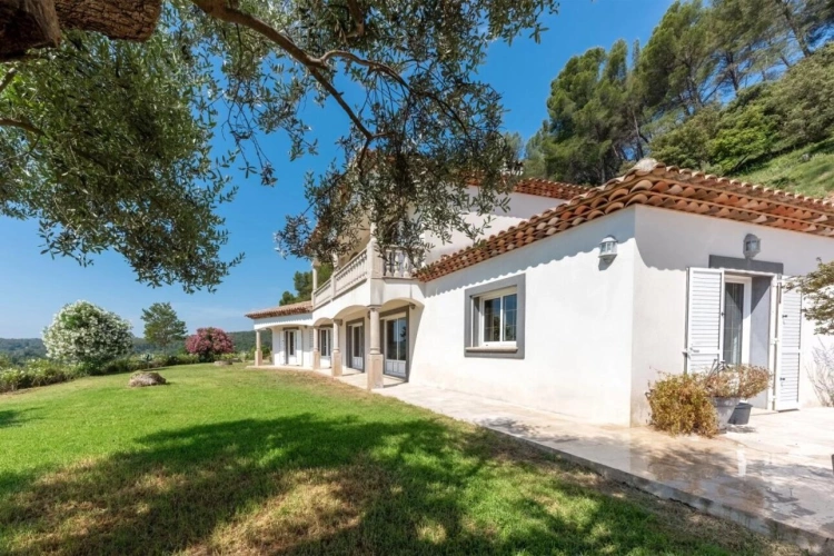 Photos 14 - Prestigious - House