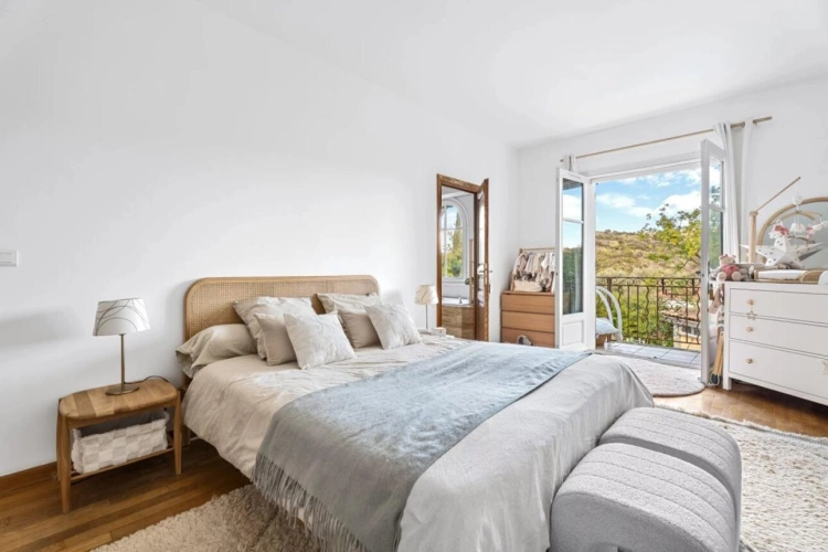 Photos 20 - Prestigious - House