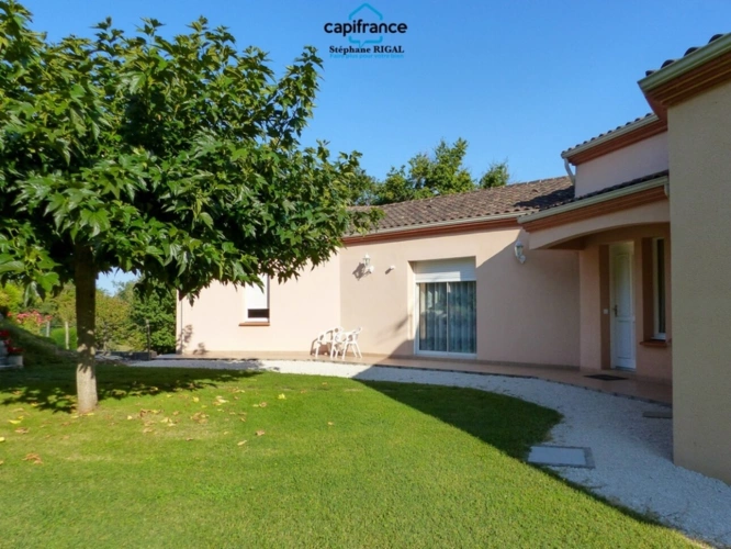 Photos 2 - Rural - Property for sale, 6 rooms, PENNE D'AGENAIS (47). House of 175m2 of living space + basement on 5245m