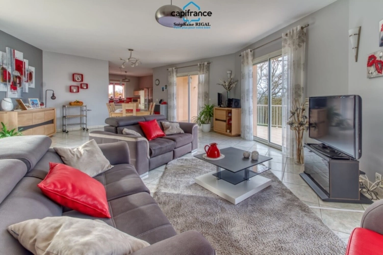 Photos 8 - Rural - Property for sale, 6 rooms, PENNE D'AGENAIS (47). House of 175m2 of living space + basement on 5245m