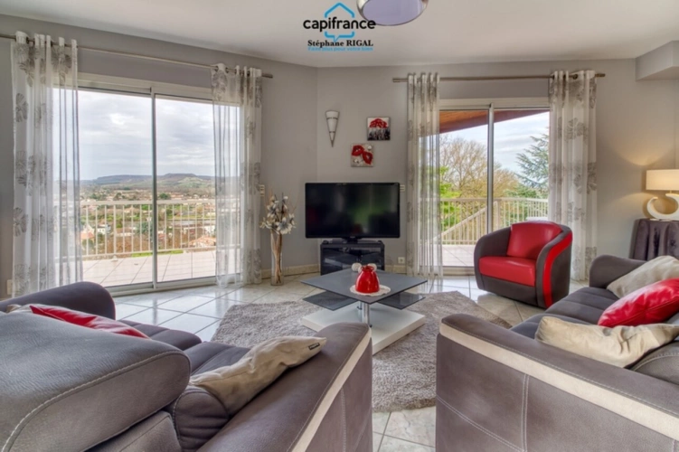 Photos 10 - Rural - Property for sale, 6 rooms, PENNE D'AGENAIS (47). House of 175m2 of living space + basement on 5245m