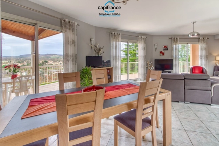 Photos 11 - Rural - Property for sale, 6 rooms, PENNE D'AGENAIS (47). House of 175m2 of living space + basement on 5245m