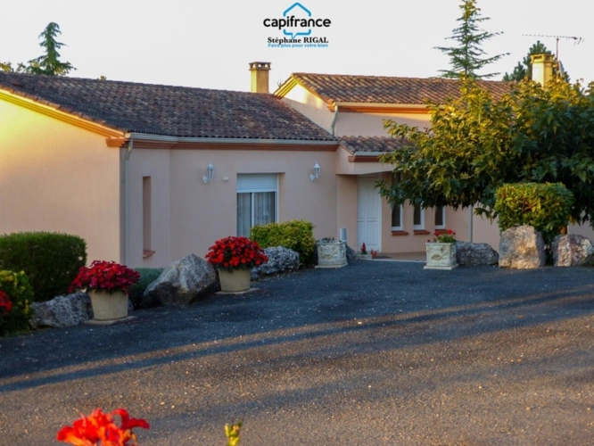 Photos 20 - Rural - Property for sale, 6 rooms, PENNE D'AGENAIS (47). House of 175m2 of living space + basement on 5245m