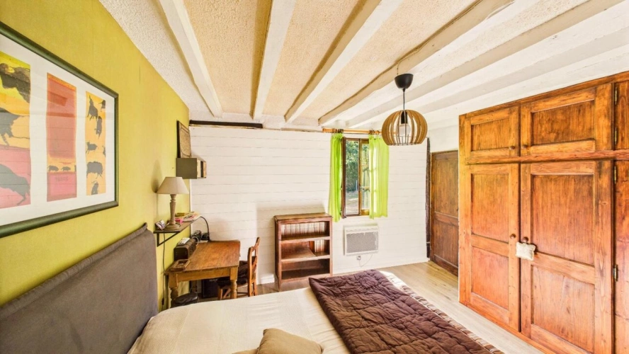 Photos 7 - Rural - House