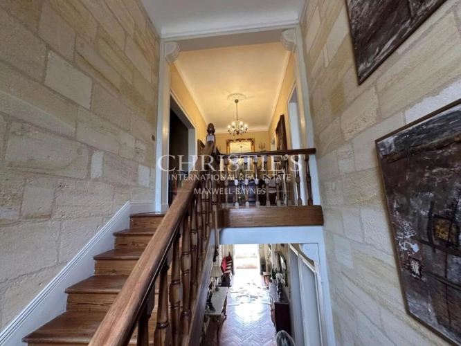 Photos 16 - Prestige - Région Saint-Emilion - Château de caractère à fort potentiel