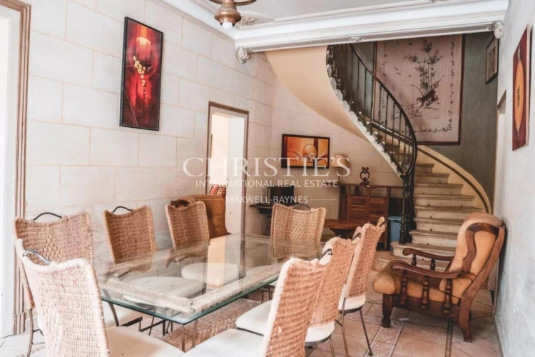 Photos 11 - Viticole - Domaine viticole avec une belle superficie, une demeure de charme et un gîte