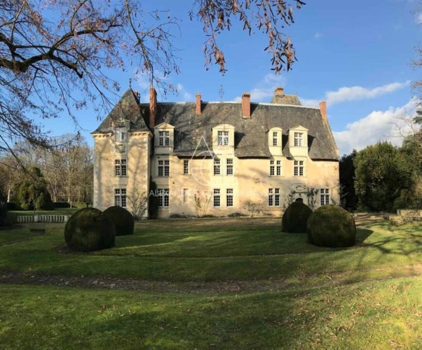 Photos 1 - Prestigious - Superbe château Renaissance en Anjou