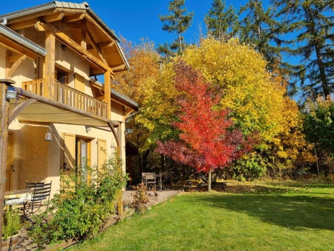 Photos 3 - Rurale - Maison style chalet avec terrain