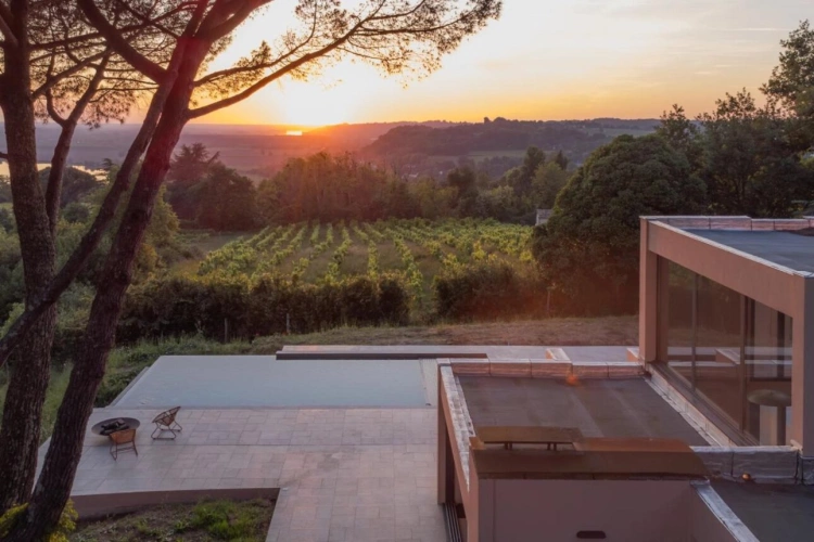 Photos 1 - Prestige - Petit domaine viticole d'agrément à faire renaître avec superbe villa