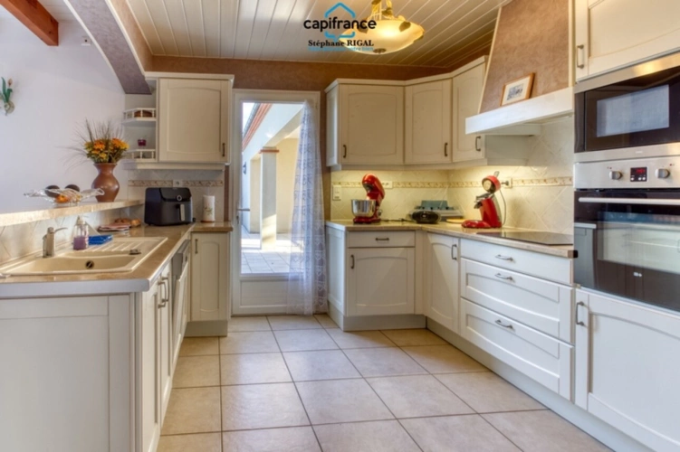 Photos 8 - Rurale - Propriete à vendre 5 pièces MAUROUX (46) maison de 155m2 habitables avec piscine sur terrain de 5499m2